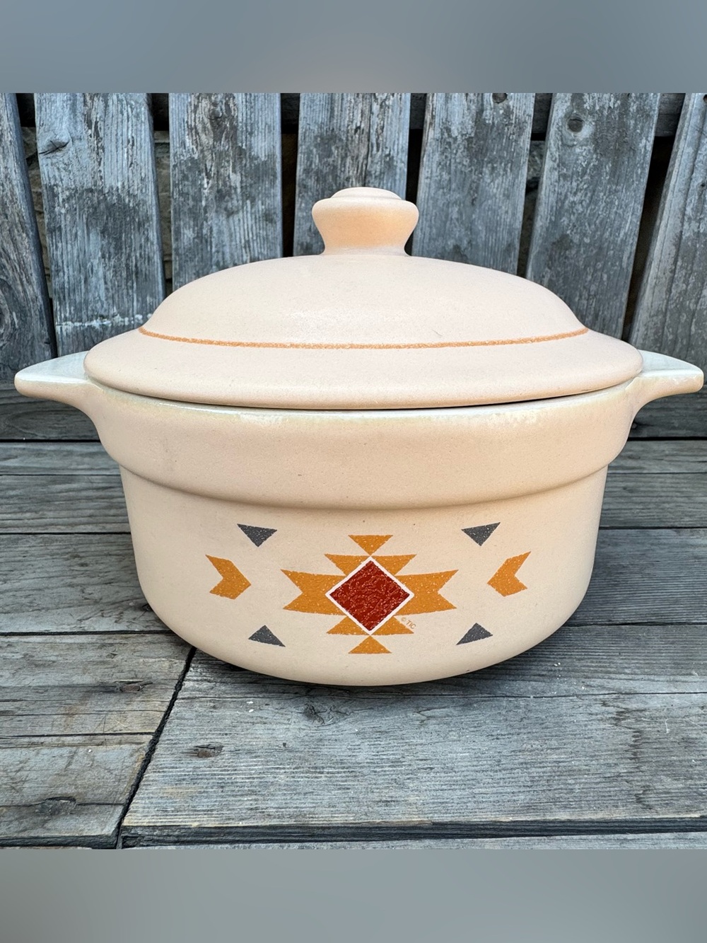 Vintage Treasure Craft Southwest Pastel Peach Casserole / Chili Pot with Lid